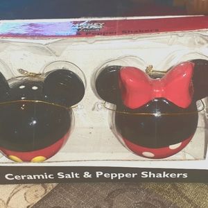 Disney headballs salt and pepper shakers